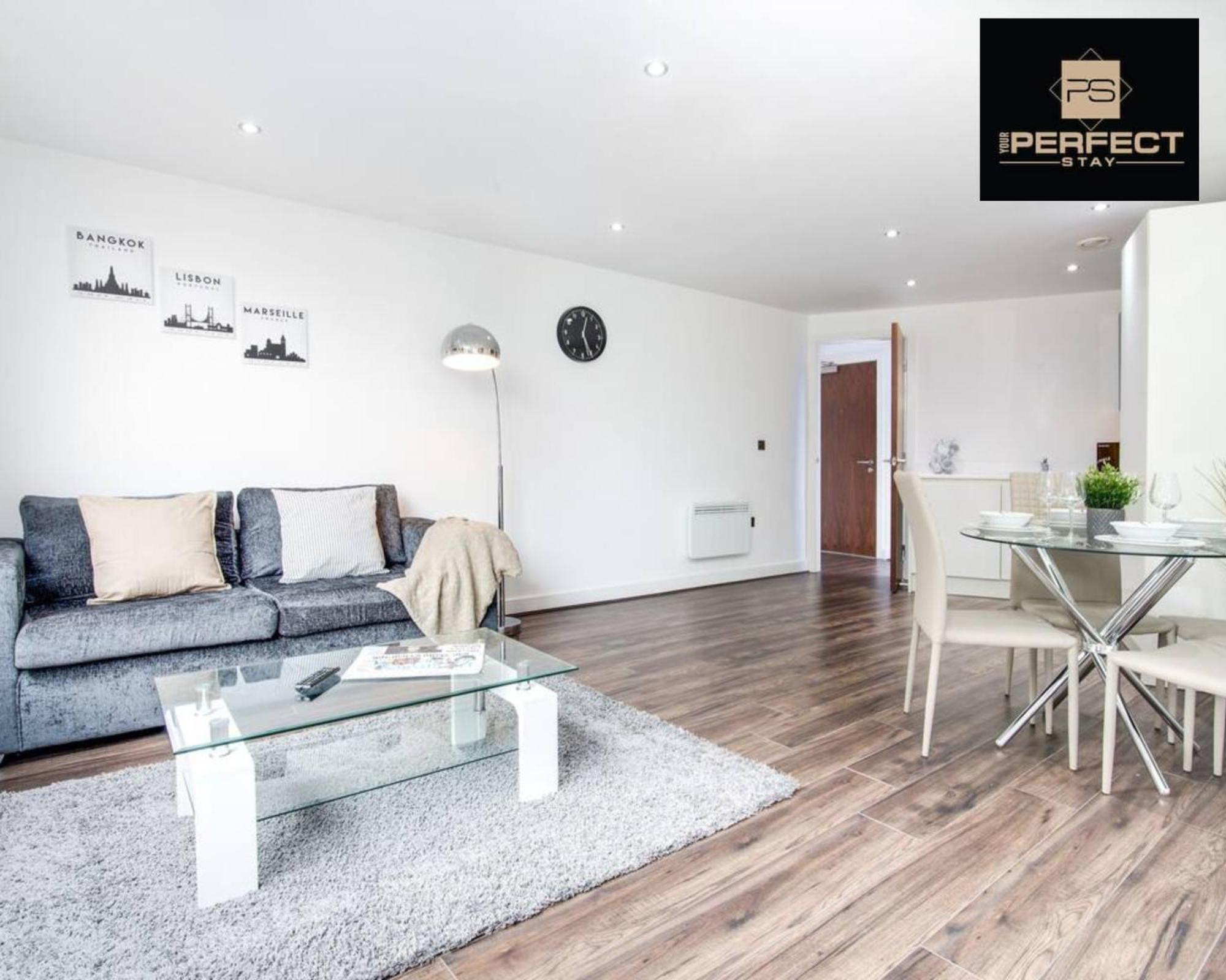Luxe Modern Apartment By Your Perfect Stay Short Lets Birmingham Exterior photo