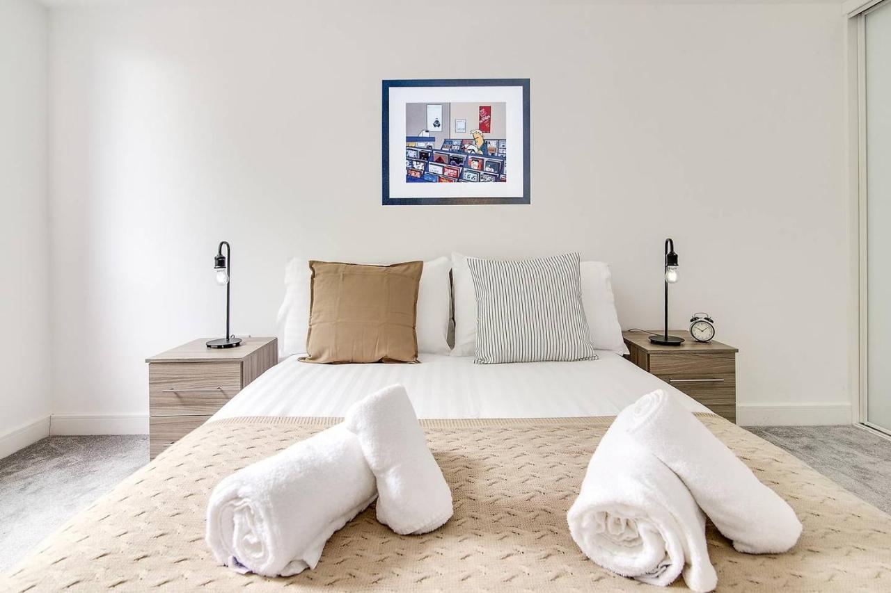 Luxe Modern Apartment By Your Perfect Stay Short Lets Birmingham Exterior photo