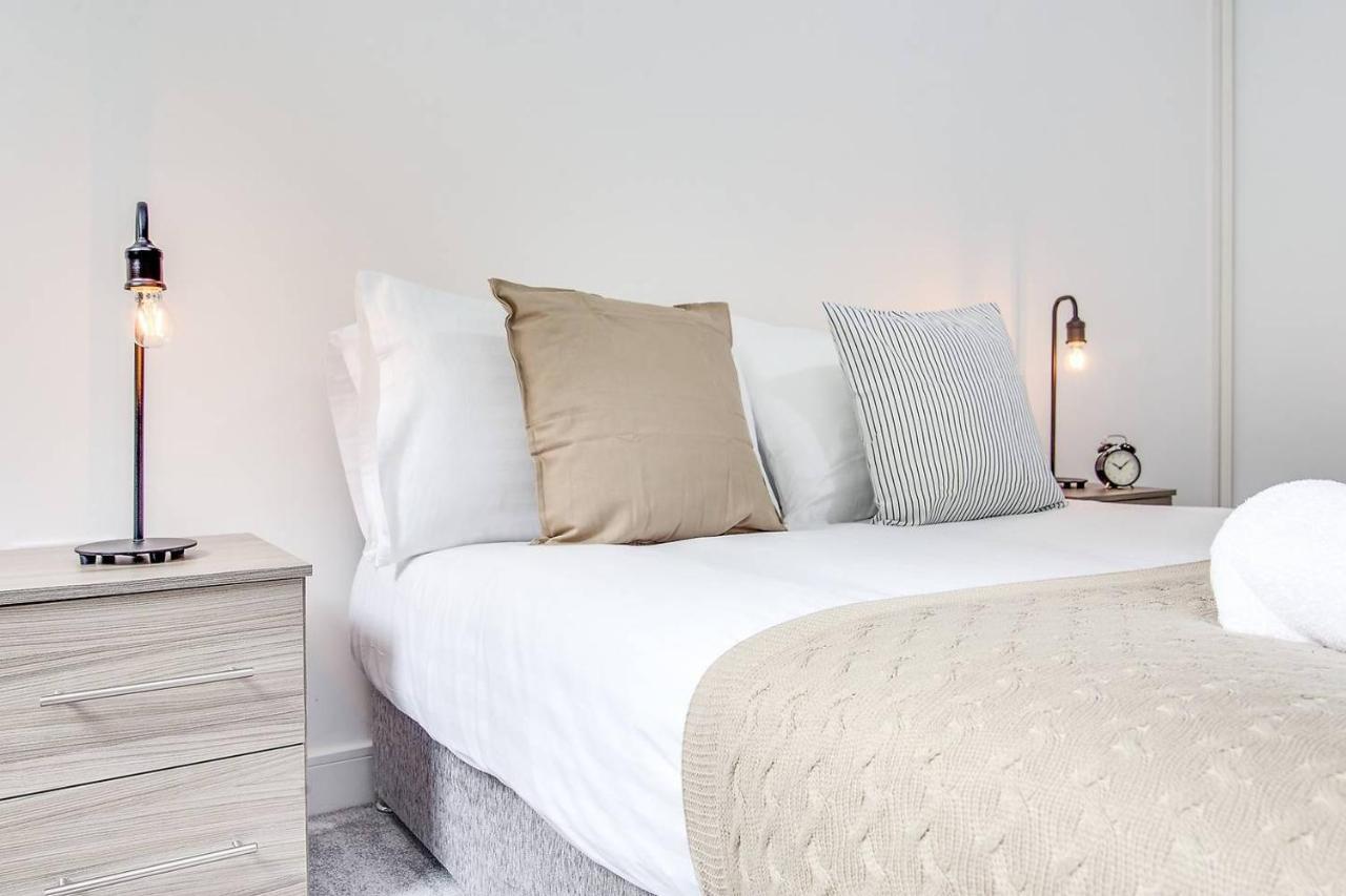 Luxe Modern Apartment By Your Perfect Stay Short Lets Birmingham Exterior photo